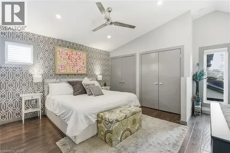 10 Rockhaven Lane Waterdown ON L8B 0H7