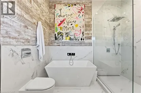 10 Rockhaven Lane Waterdown ON L8B 0H7
