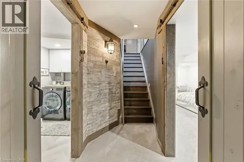 10 Rockhaven Lane Waterdown ON L8B 0H7