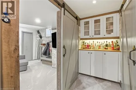 10 Rockhaven Lane Waterdown ON L8B 0H7