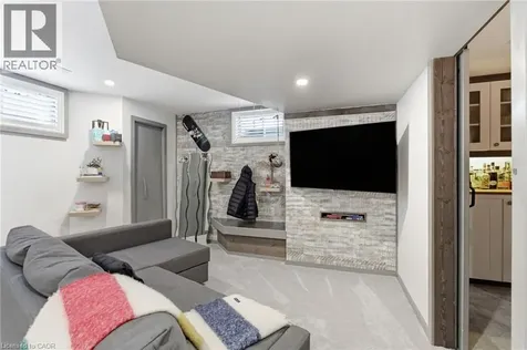 10 Rockhaven Lane Waterdown ON L8B 0H7
