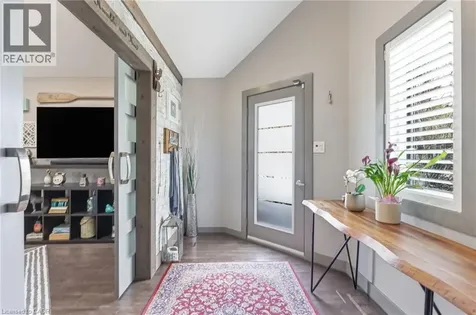 10 Rockhaven Lane Waterdown ON L8B 0H7