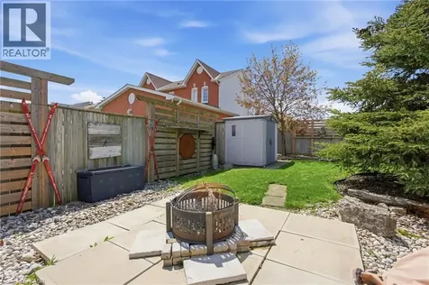 10 Rockhaven Lane Waterdown ON L8B 0H7
