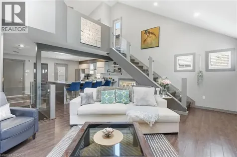 10 Rockhaven Lane Waterdown ON L8B 0H7