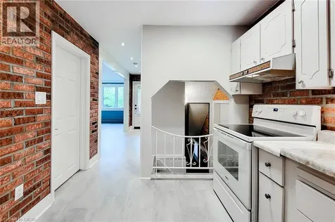 156 Park Row South Hamilton ON L8K 2J8