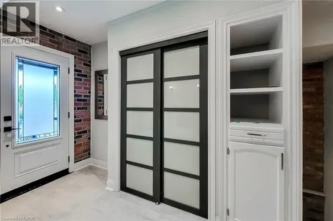 156 Park Row South Hamilton ON L8K 2J8