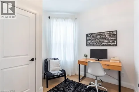 113 Catharine Street North Hamilton ON L8R 1J5