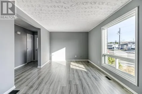 25 Beaumier Crescent Elliot Lake ON P5A 2Y9