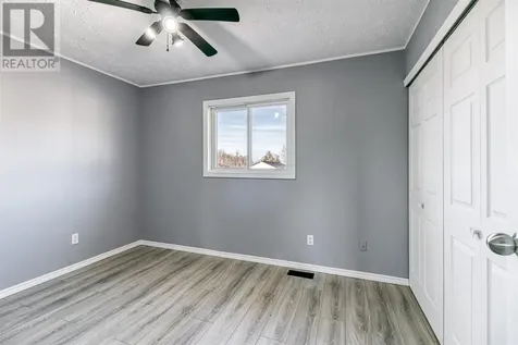 25 Beaumier Crescent Elliot Lake ON P5A 2Y9