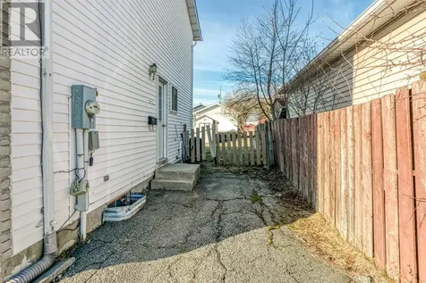 25 Beaumier Crescent Elliot Lake ON P5A 2Y9