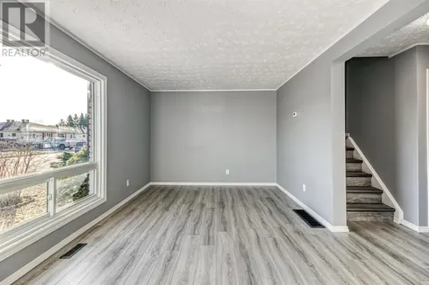 25 Beaumier Crescent Elliot Lake ON P5A 2Y9