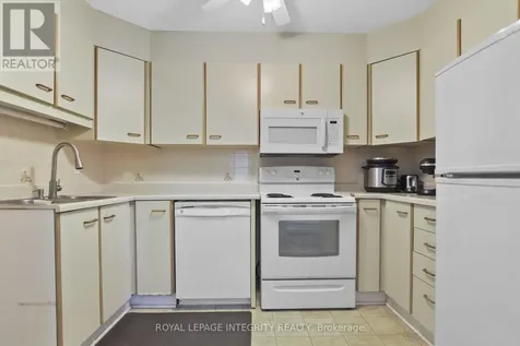 3 Stonebank Crescent Ottawa ON K2H 9M2