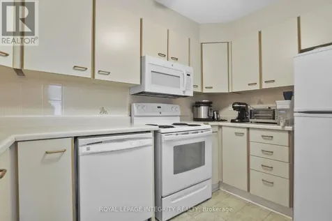 3 Stonebank Crescent Ottawa ON K2H 9M2