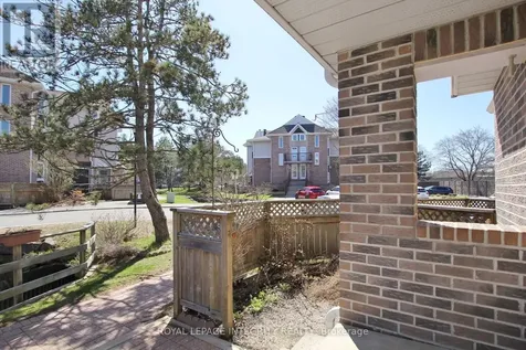 3 Stonebank Crescent Ottawa ON K2H 9M2
