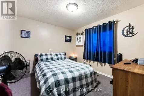 12 Dunn Street Madawaska Valley ON K0J 1B0