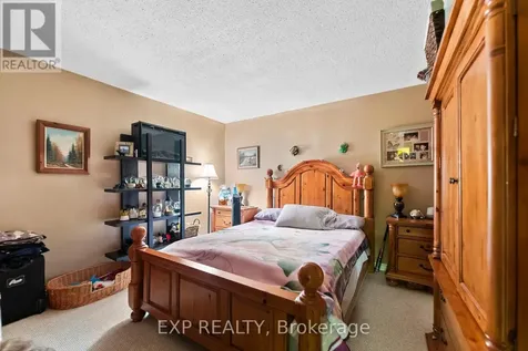 12 Dunn Street Madawaska Valley ON K0J 1B0