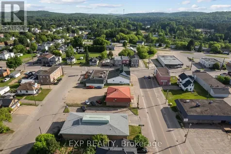 12 Dunn Street Madawaska Valley ON K0J 1B0