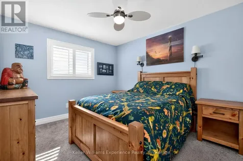 22 Grew Crescent Penetanguishene ON L9M 0A4