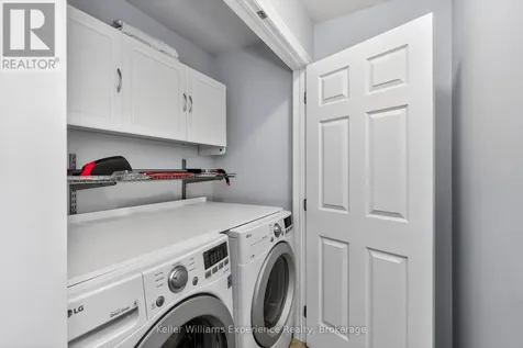 22 Grew Crescent Penetanguishene ON L9M 0A4
