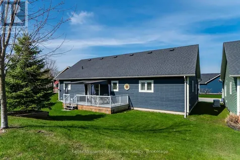 22 Grew Crescent Penetanguishene ON L9M 0A4