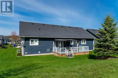 22 Grew Crescent Penetanguishene ON L9M 0A4