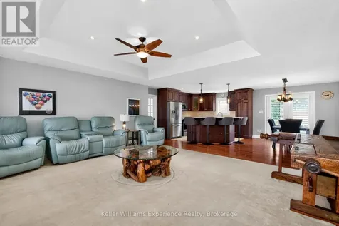 22 Grew Crescent Penetanguishene ON L9M 0A4