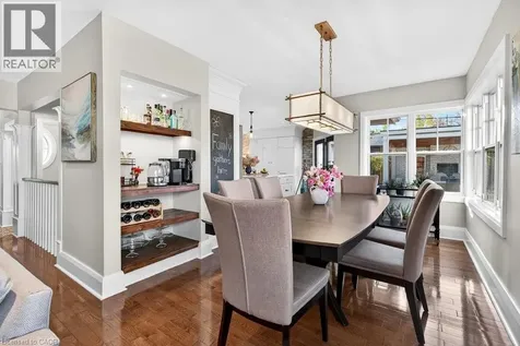 2079 Gary Crescent Burlington ON L7R 1T1