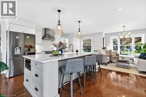 2079 Gary Crescent Burlington ON L7R 1T1