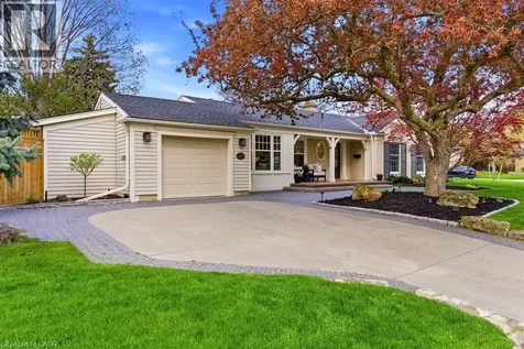 2079 Gary Crescent Burlington ON L7R 1T1