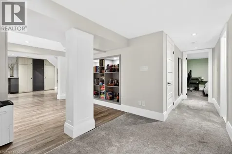 2079 Gary Crescent Burlington ON L7R 1T1