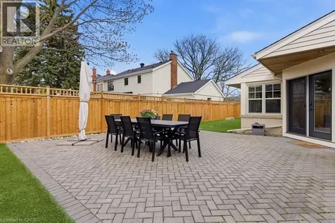 2079 Gary Crescent Burlington ON L7R 1T1