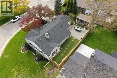 2079 Gary Crescent Burlington ON L7R 1T1