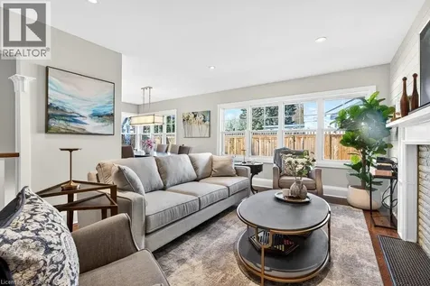 2079 Gary Crescent Burlington ON L7R 1T1