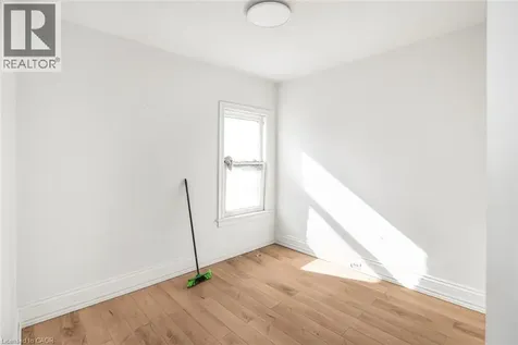 39 Arthur Avenue North Hamilton ON L8L 6C7