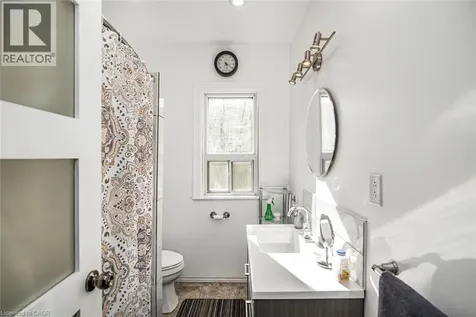 39 Arthur Avenue North Hamilton ON L8L 6C7