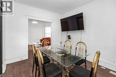 39 Arthur Avenue North Hamilton ON L8L 6C7