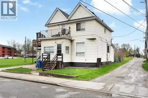 655 Chatham Street East Windsor ON N9A 2X5
