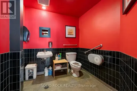 450 Kanata Avenue Ottawa ON K2T 1K5