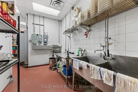 450 Kanata Avenue Ottawa ON K2T 1K5