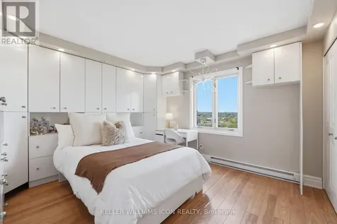 158C Mcarthur Avenue Ottawa ON K1L 8E7