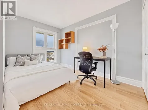 158C Mcarthur Avenue Ottawa ON K1L 8E7
