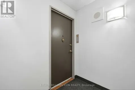 158C Mcarthur Avenue Ottawa ON K1L 8E7