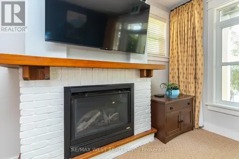 125 Fairway Court Blue Mountains ON L9Y 0P8