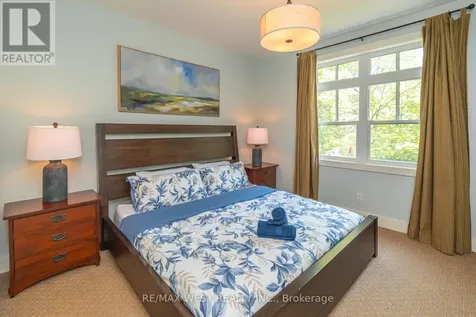 125 Fairway Court Blue Mountains ON L9Y 0P8