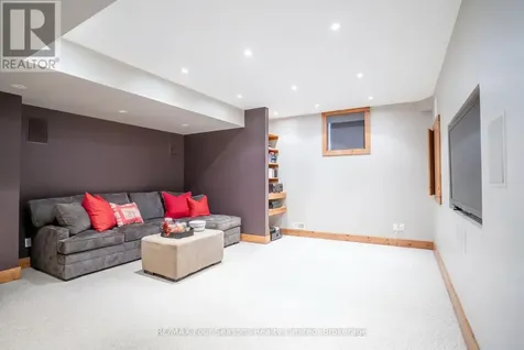 141 Venture Boulevard Blue Mountains ON L9Y 0B5
