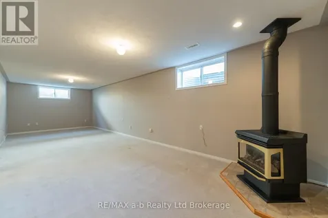 44 Beech Boulevard Tillsonburg ON N4G 5R8