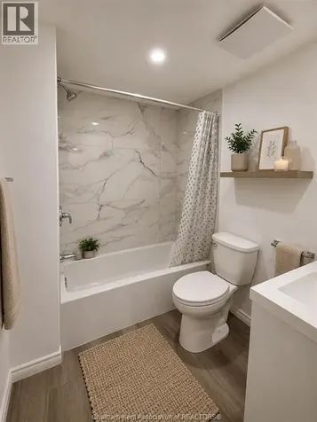 241 Limeridge Road West Hamilton ON L9C 2V4