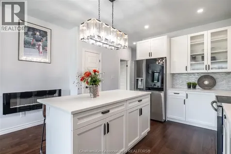 3 Jonathan Street Chatham ON N7M 6M1
