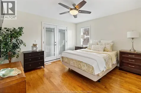 689 Ross Beach Lakeshore ON N8L 0H1