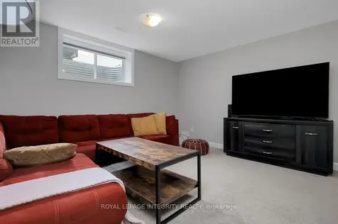 152 Gardenpost Terrace Ottawa ON K4A 5G9